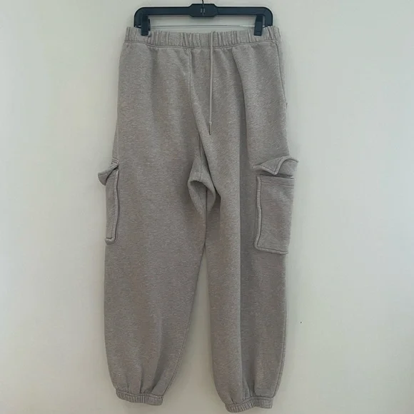 Abercrombie & Fitch Light Gray Cargo Joggers - Picture 9 of 12